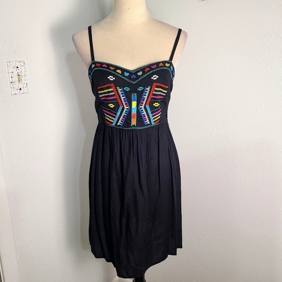 Mudd Dresses & Skirts - Mudd Black Dress w/Colorful Embroidered Design on Front, Size Medium , NWT